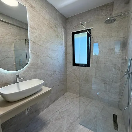 Azur Villa *